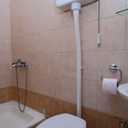 Magda- Backside 4 * Cavtat