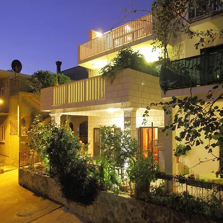 Magda- Backside 4 Daire *