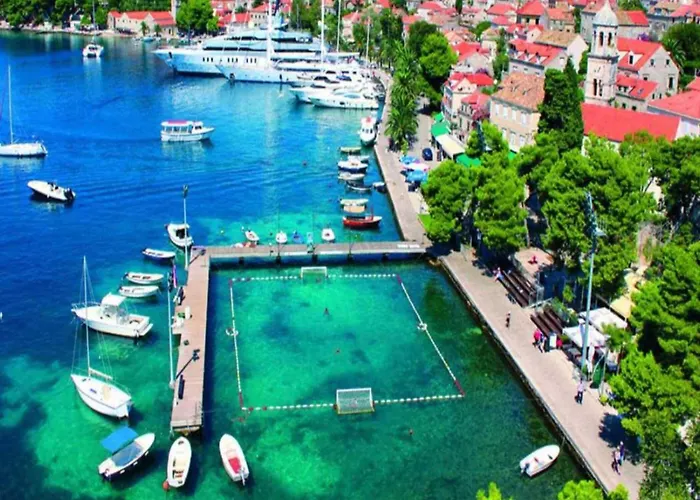 Magda- Backside 4 Cavtat