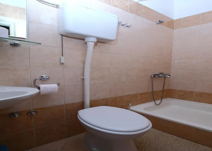 Magda- Backside 4 * Cavtat